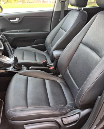 Kia Stonic cena 59900 przebieg: 78000, rok produkcji 2018 z Pabianice małe 781